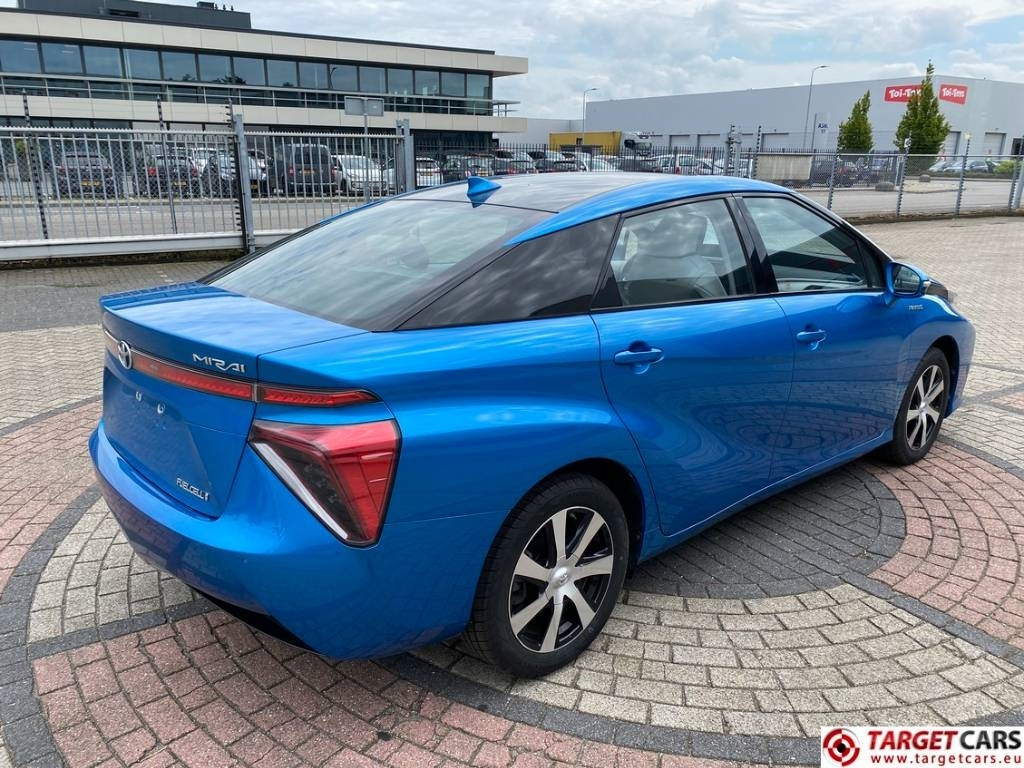 Toyota Mirai FCV HydroGen FuelCell - Седан: слика 4 Toyota Mirai FCV HydroGen FuelCell - Седан: слика 4