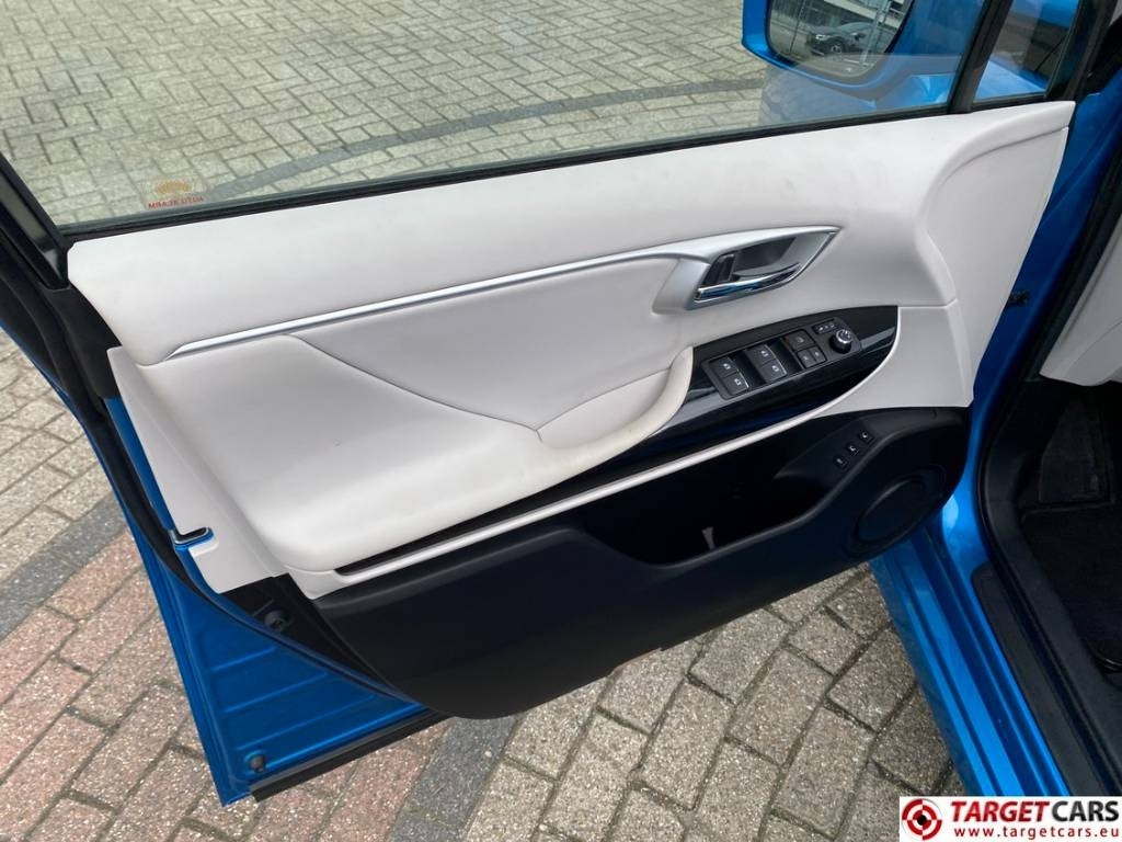 Седан Toyota Mirai FCV HydroGen FuelCell: слика 32