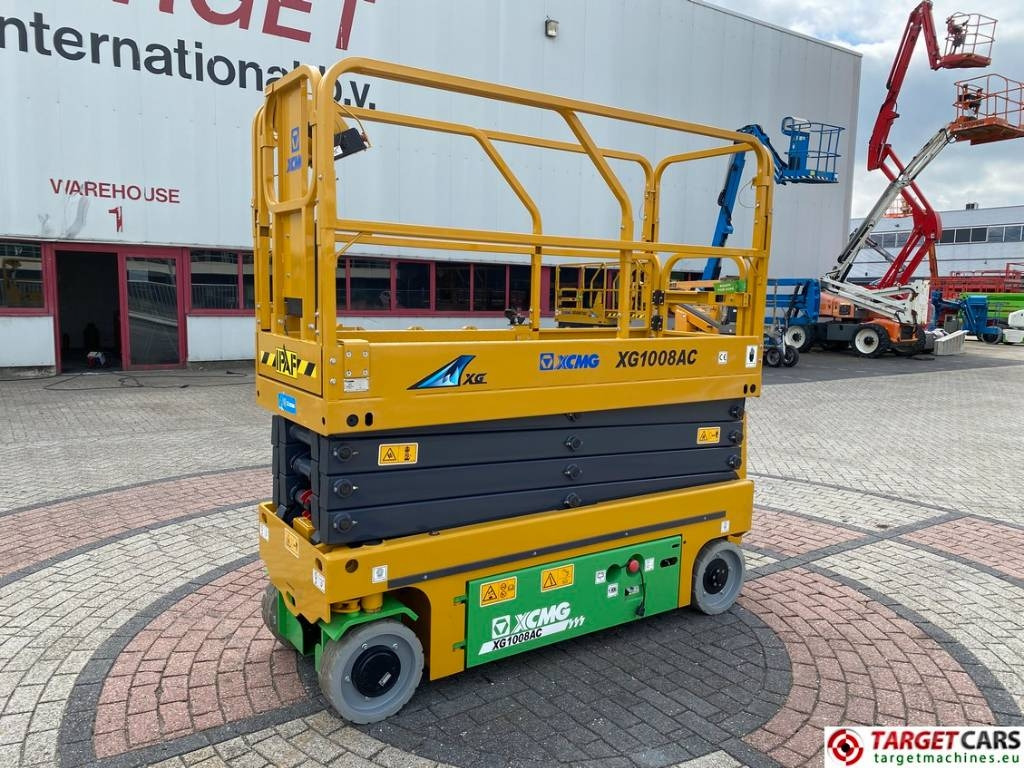 XCMG XG1008AC Lithium LI-ION Scissor Work Lift 1000cm - Кревач ножица: слика 1 XCMG XG1008AC Lithium LI-ION Scissor Work Lift 1000cm - Кревач ножица: слика 1