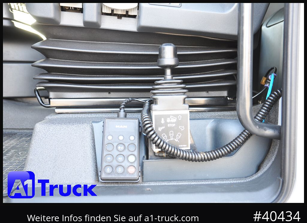 MAN TGX 18,440 XLX Intarder, Hydraulik, ACC - Камион влекач: слика 2 MAN TGX 18,440 XLX Intarder, Hydraulik, ACC - Камион влекач: слика 2