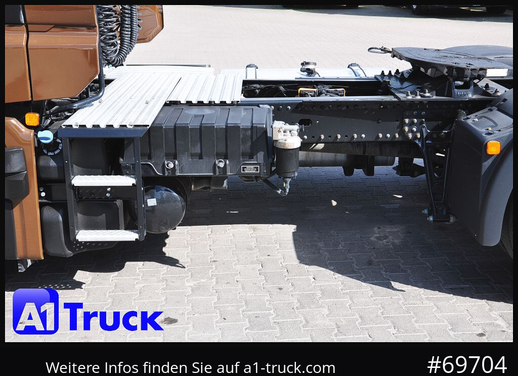 MAN TGX 18,480 BLS Intarder Standklima, Soundsysem - Камион влекач: слика 2 MAN TGX 18,480 BLS Intarder Standklima, Soundsysem - Камион влекач: слика 2