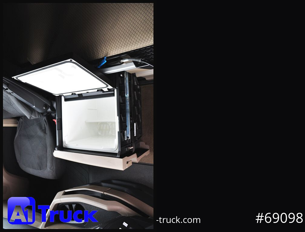 MAN TGX 18.510 GX, Individual, Lowliner, neues Model - Камион влекач: слика 5 MAN TGX 18.510 GX, Individual, Lowliner, neues Model - Камион влекач: слика 5