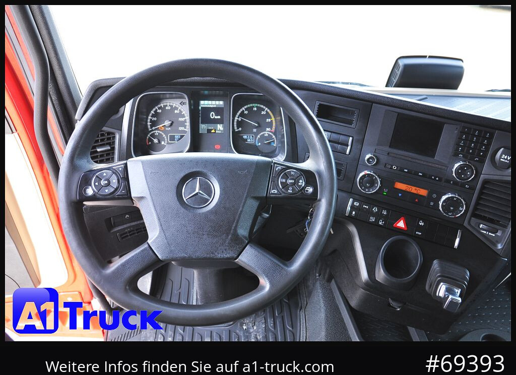 MERCEDES-BENZ Actros 1832, Lowliner, 1 Vorbesitzer - Камион влекач: слика 4 MERCEDES-BENZ Actros 1832, Lowliner, 1 Vorbesitzer - Камион влекач: слика 4