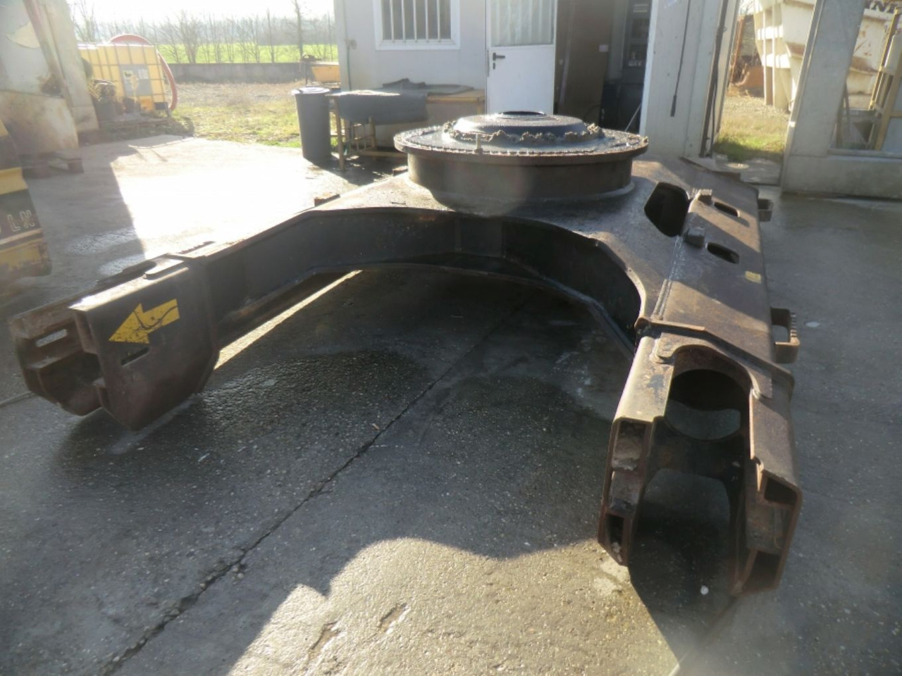 HITACHI ZX240 BAS TELAIO INFERIORE - Рамка/ Шасија за Градежна машина: слика 1 HITACHI ZX240 BAS TELAIO INFERIORE - Рамка/ Шасија за Градежна машина: слика 1