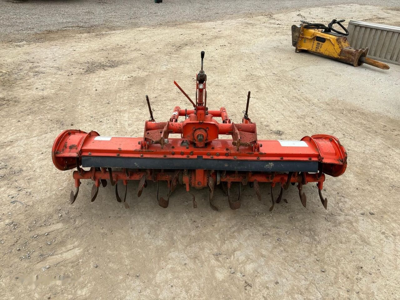 Kubota R 15 N - Тракторска фреза: слика 5 Kubota R 15 N - Тракторска фреза: слика 5