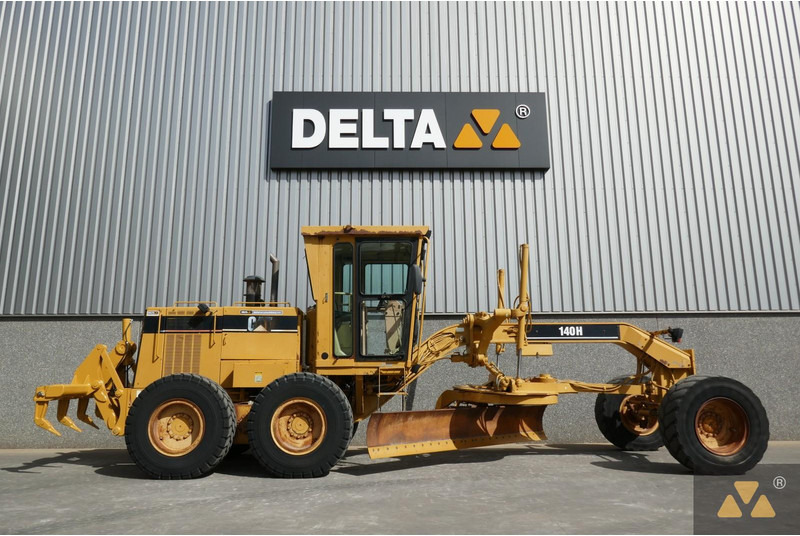 Caterpillar 140H - Порамнувач: слика 2 Caterpillar 140H - Порамнувач: слика 2