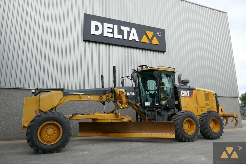 Caterpillar 140M2 - Порамнувач: слика 4 Caterpillar 140M2 - Порамнувач: слика 4