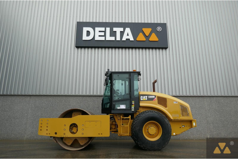 Caterpillar CS68B - Ваљак: слика 1 Caterpillar CS68B - Ваљак: слика 1