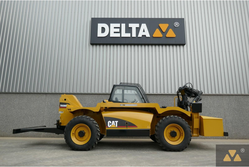 Caterpillar TH360B Welding Tractor - Градежна машина: слика 2 Caterpillar TH360B Welding Tractor - Градежна машина: слика 2