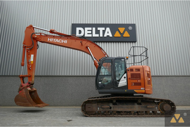 Hitachi ZX225USLC-6 - Багер гасеничар: слика 1 Hitachi ZX225USLC-6 - Багер гасеничар: слика 1