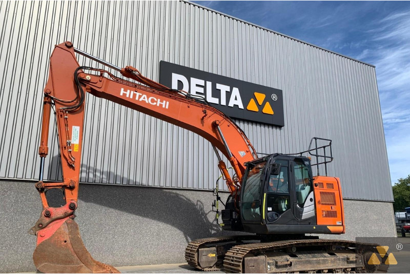 Hitachi ZX225USLC-6 - Багер гасеничар: слика 3 Hitachi ZX225USLC-6 - Багер гасеничар: слика 3