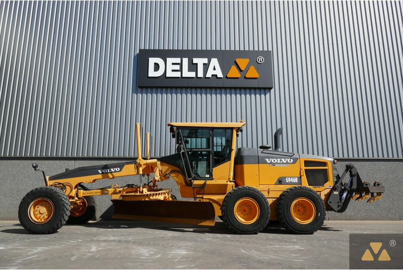 Volvo G946B AWD - Порамнувач: слика 1 Volvo G946B AWD - Порамнувач: слика 1