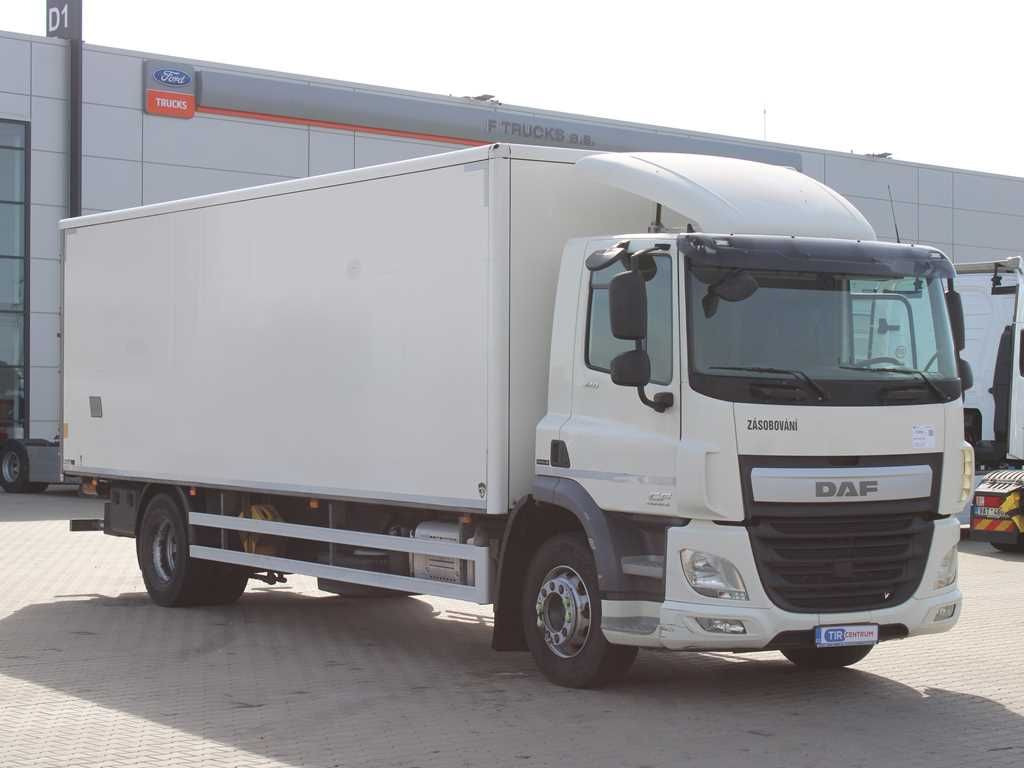 DAF CF 320, TAIL LIFT, EURO 6 - Камион сандучар: слика 2 DAF CF 320, TAIL LIFT, EURO 6 - Камион сандучар: слика 2