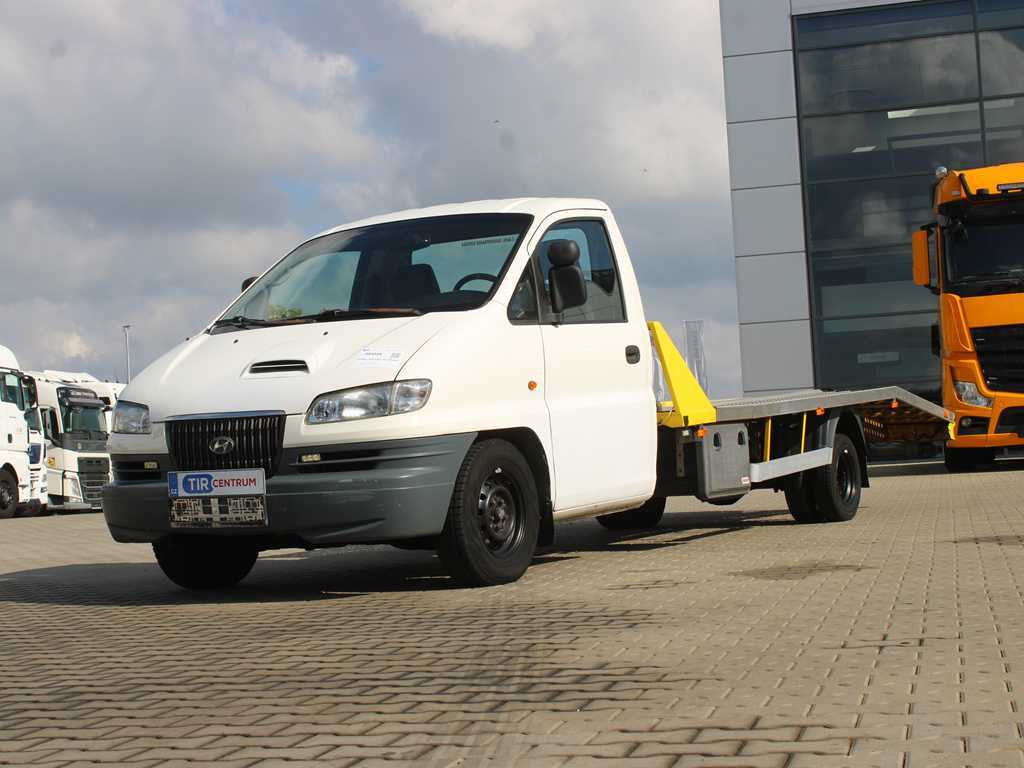 Hyundai H1 TRUCK, EURO 3, DRIVEWAYS, WINCH, TIRES 90% - Камион за влечење: слика 1 Hyundai H1 TRUCK, EURO 3, DRIVEWAYS, WINCH, TIRES 90% - Камион за влечење: слика 1
