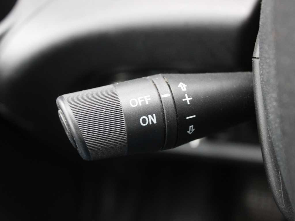 Камион за влечење Iveco 35S18, EURO 6, WINCH, DRIVES, TIRES 80%: слика 11