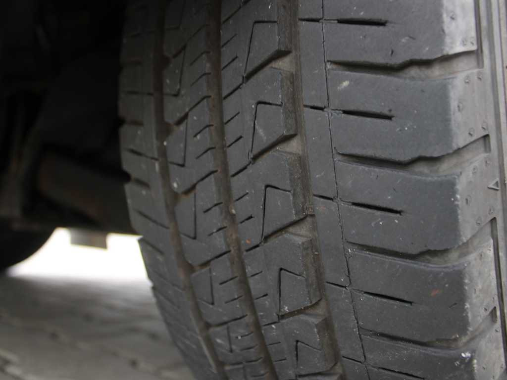 Камион за влечење Iveco 35S18, EURO 6, WINCH, DRIVES, TIRES 80%: слика 18