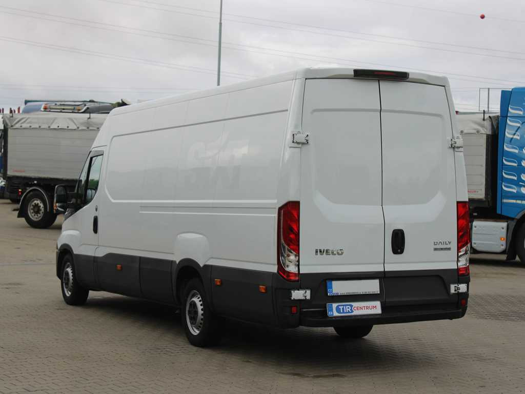 Iveco Daily 35S16 - Товарно комбе: слика 5 Iveco Daily 35S16 - Товарно комбе: слика 5