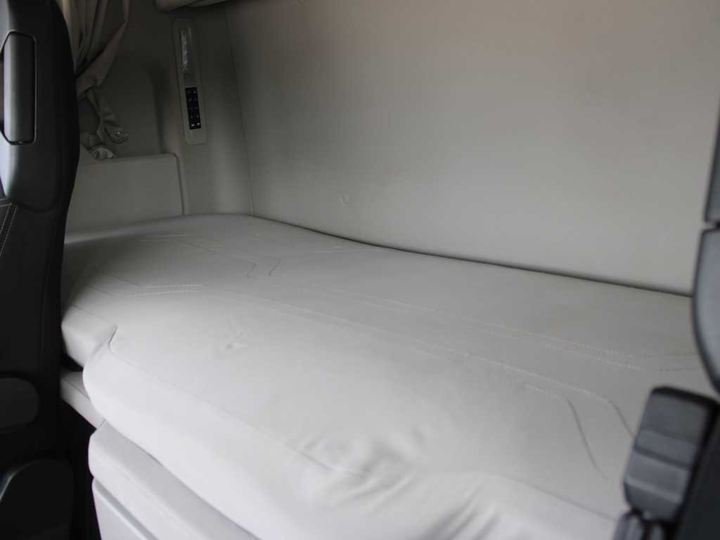 Лизинг на Ford F-MAX LL 12S, EURO 6, LOWDECK, NAVIGATION, INDEPENDENT AIR CONDITIONING Ford F-MAX LL 12S, EURO 6, LOWDECK, NAVIGATION, INDEPENDENT AIR CONDITIONING: слика 12 Лизинг на Ford F-MAX LL 12S, EURO 6, LOWDECK, NAVIGATION, INDEPENDENT AIR CONDITIONING Ford F-MAX LL 12S, EURO 6, LOWDECK, NAVIGATION, INDEPENDENT AIR CONDITIONING: слика 12