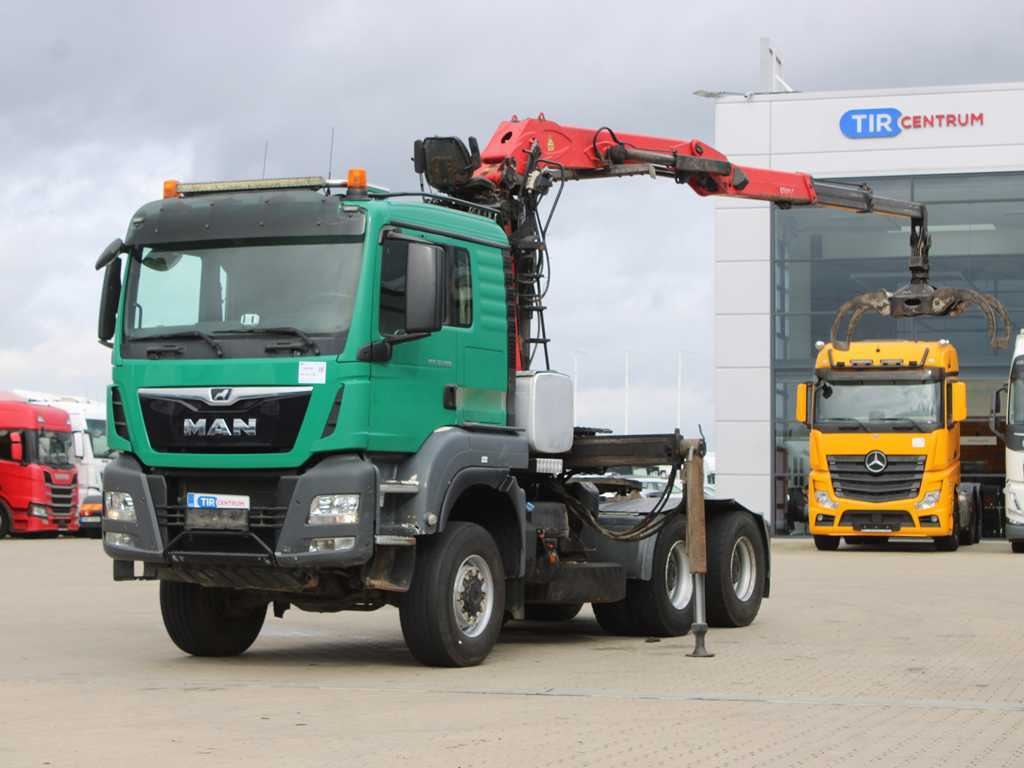 MAN TGS 33.500, 6X6, EURO 6, RETARDER, PALFINGER HYDRAULIC ARM Q170Z96 - Камион влекач: слика 1 MAN TGS 33.500, 6X6, EURO 6, RETARDER, PALFINGER HYDRAULIC ARM Q170Z96 - Камион влекач: слика 1