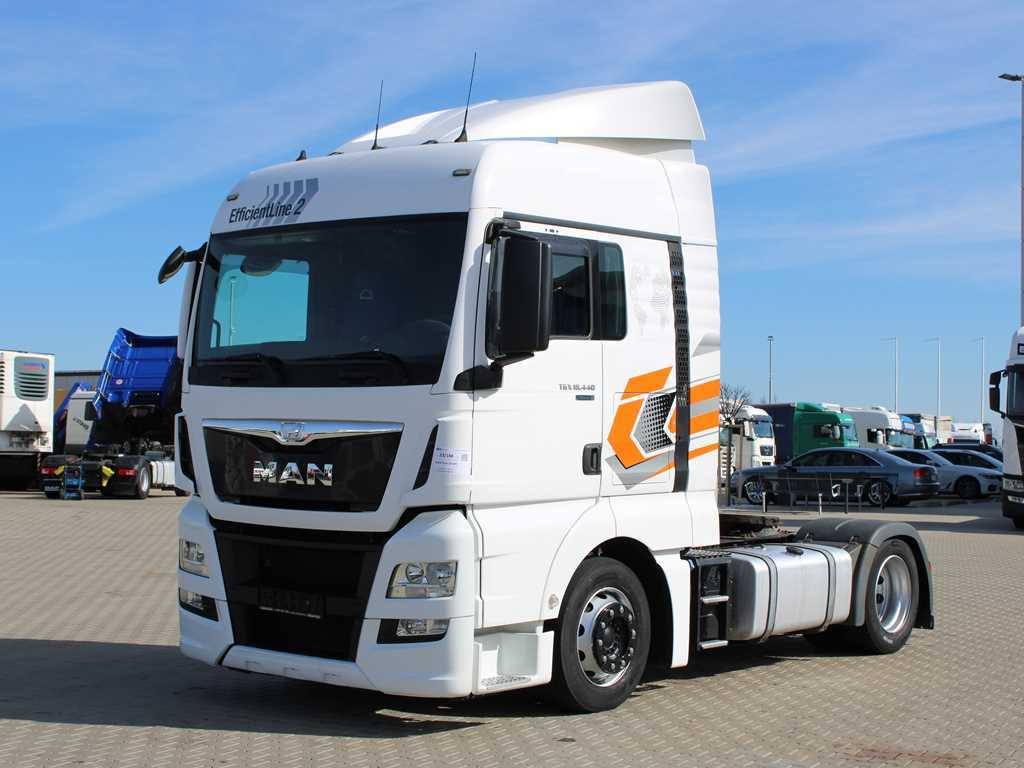 MAN TGX 18.440, LOW DECK, EURO 6 - Камион влекач: слика 1 MAN TGX 18.440, LOW DECK, EURO 6 - Камион влекач: слика 1