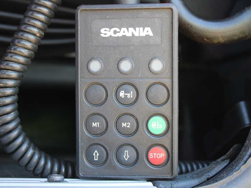 Камион влекач Scania R420, 6x4, EURO 3, HYDRAULIC ARM LOGLIFT F135ZT94A, LIGHTS: слика 16