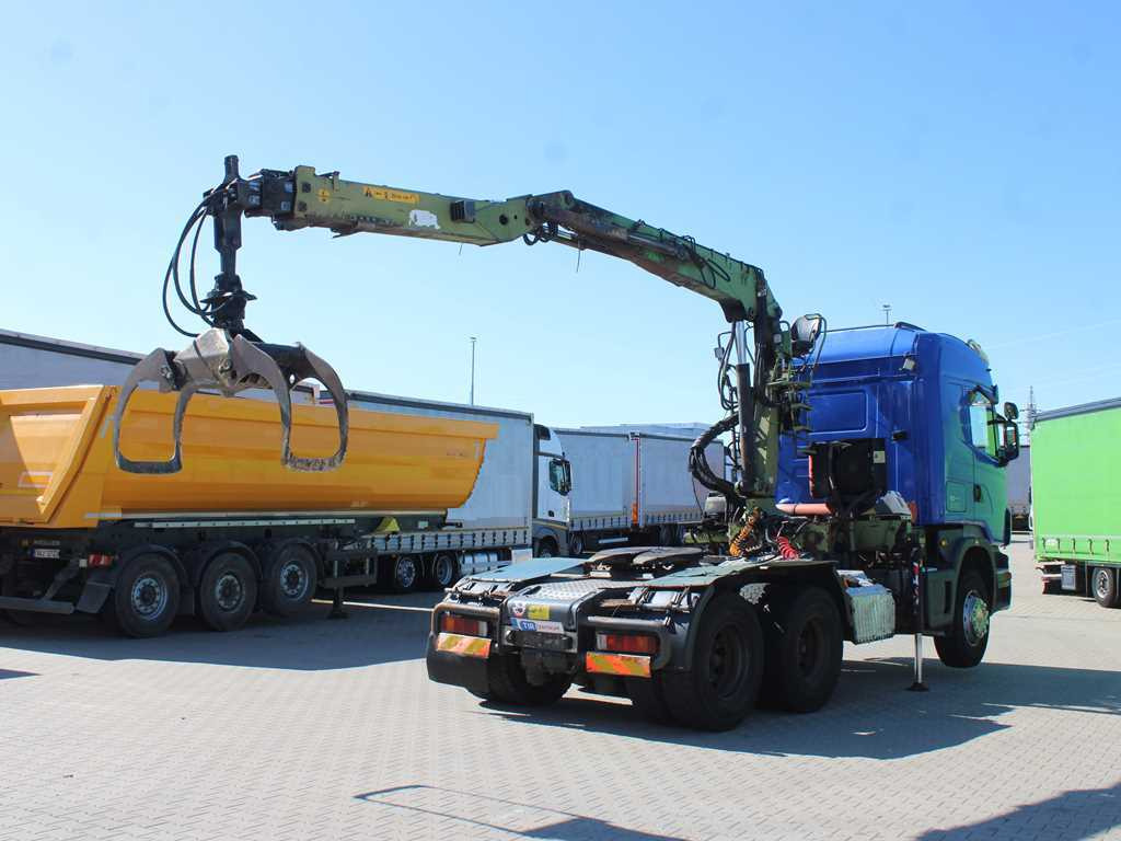 Scania R420, 6x4, EURO 3, HYDRAULIC ARM LOGLIFT F135ZT94A, LIGHTS - Камион влекач: слика 4 Scania R420, 6x4, EURO 3, HYDRAULIC ARM LOGLIFT F135ZT94A, LIGHTS - Камион влекач: слика 4