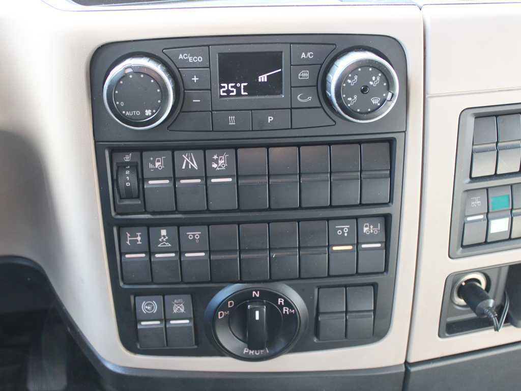 Лизинг на MAN TGX 24.460, EURO 6, 6X2, INDEPENDENT AIR CONDITIONING, AIR SUSPENSION MAN TGX 24.460, EURO 6, 6X2, INDEPENDENT AIR CONDITIONING, AIR SUSPENSION: слика 14 Лизинг на MAN TGX 24.460, EURO 6, 6X2, INDEPENDENT AIR CONDITIONING, AIR SUSPENSION MAN TGX 24.460, EURO 6, 6X2, INDEPENDENT AIR CONDITIONING, AIR SUSPENSION: слика 14