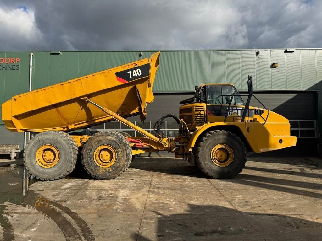 CAT 740 - Мини истоварувач: слика 5 CAT 740 - Мини истоварувач: слика 5
