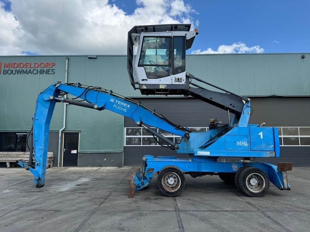 Fuchs MHL 320 - Справувач со отпад/ Индустрија: слика 1 Fuchs MHL 320 - Справувач со отпад/ Индустрија: слика 1