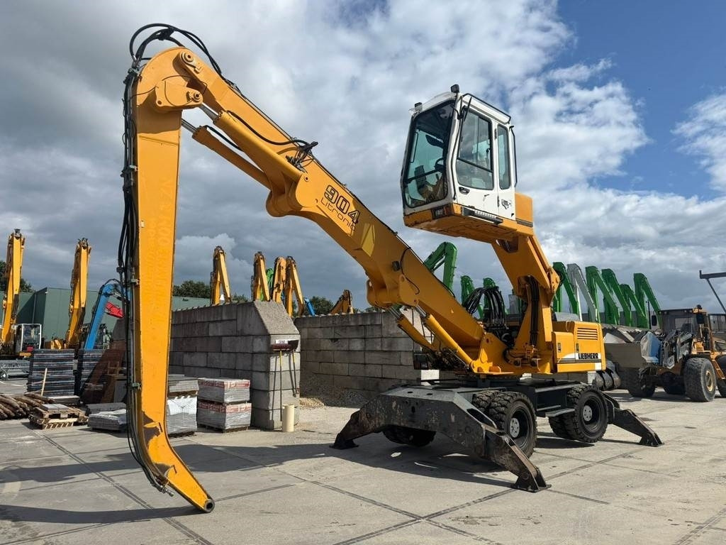 Liebherr A 904 - Справувач со отпад/ Индустрија: слика 2 Liebherr A 904 - Справувач со отпад/ Индустрија: слика 2