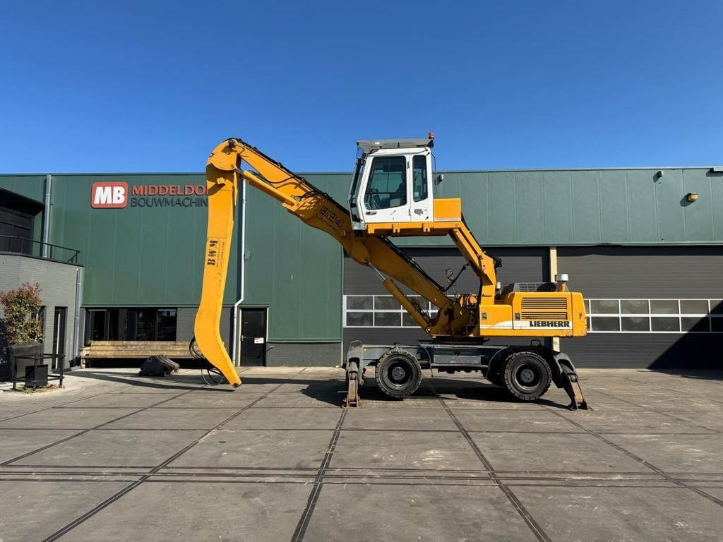 Liebherr A 924 B - Справувач со отпад/ Индустрија: слика 1 Liebherr A 924 B - Справувач со отпад/ Индустрија: слика 1