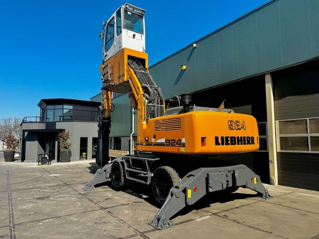 Liebherr A 924 C - Справувач со отпад/ Индустрија: слика 3 Liebherr A 924 C - Справувач со отпад/ Индустрија: слика 3