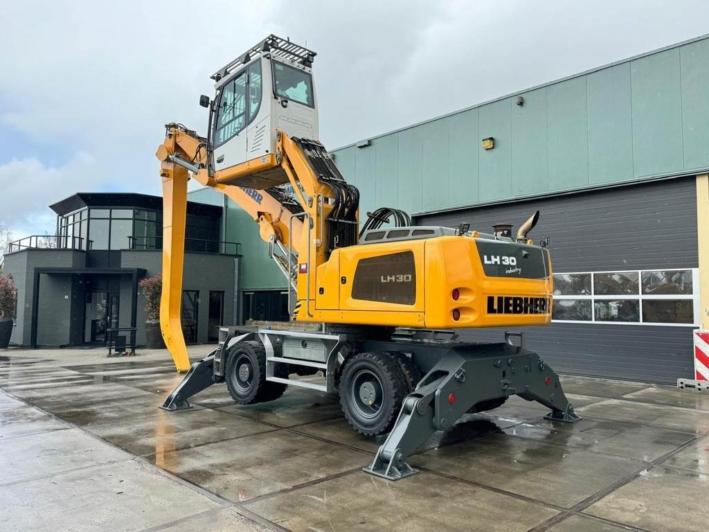 Liebherr LH 30 M - Справувач со отпад/ Индустрија: слика 3 Liebherr LH 30 M - Справувач со отпад/ Индустрија: слика 3