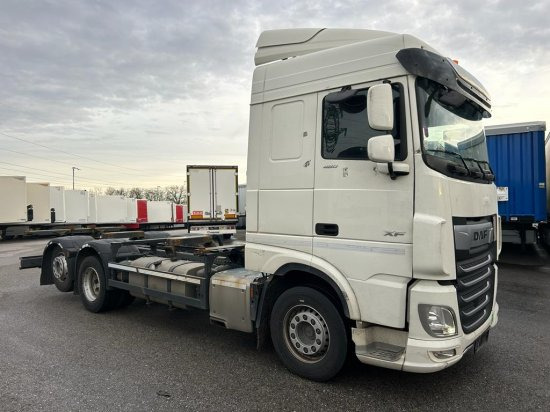DAF XF 480 FAR BDF Euro 6 Liftachse, Retarder - Транспортер на контејнер/ Камион со променливо тело: слика 3 DAF XF 480 FAR BDF Euro 6 Liftachse, Retarder - Транспортер на контејнер/ Камион со променливо тело: слика 3
