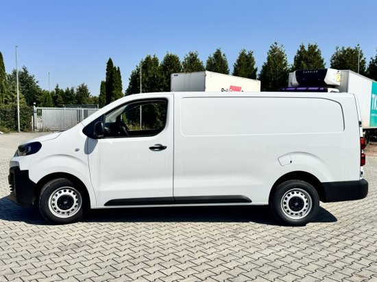 Fiat Scudo M BlueDHi 120 6-Gang - Товарно комбе: слика 2 Fiat Scudo M BlueDHi 120 6-Gang - Товарно комбе: слика 2