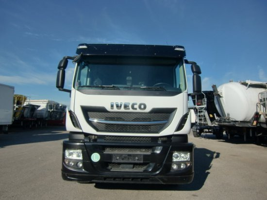 Iveco Stralis AD 260 SYS Milchtankwagen, Tankaufbau, ,Lenkachse + Liftachse, Retarder, 3 Kammern zu 5300l - Камион цистерна: слика 2 Iveco Stralis AD 260 SYS Milchtankwagen, Tankaufbau, ,Lenkachse + Liftachse, Retarder, 3 Kammern zu 5300l - Камион цистерна: слика 2