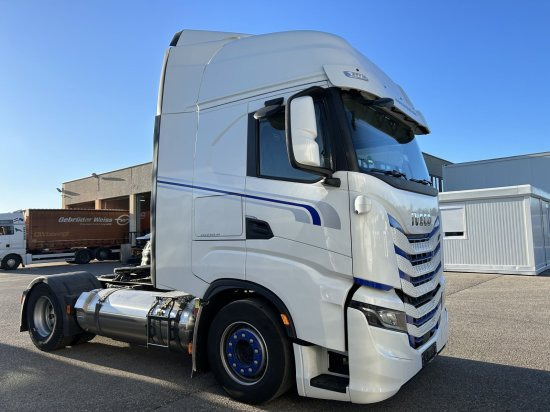 Iveco Stralis 460 Gas, 2 LNG-Tanks, Retarder, Leder - Камион влекач: слика 1 Iveco Stralis 460 Gas, 2 LNG-Tanks, Retarder, Leder - Камион влекач: слика 1