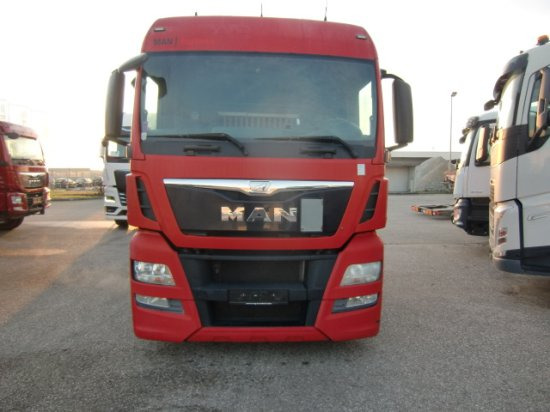 MAN TGX 18.440 XLX Low Deck, Automatik, E6 - Камион влекач: слика 2 MAN TGX 18.440 XLX Low Deck, Automatik, E6 - Камион влекач: слика 2