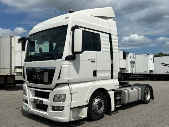 MAN TGX 18.440 XXL Low Deck, Retarder, Standklima, Euro 6, - Камион влекач: слика 1 MAN TGX 18.440 XXL Low Deck, Retarder, Standklima, Euro 6, - Камион влекач: слика 1
