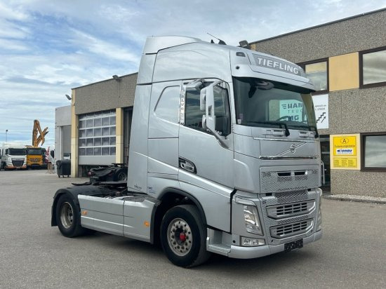 Volvo FH 460, E6 I-Shift, VEB+, Standklima, Schubbodenhydraulik - Камион влекач: слика 3 Volvo FH 460, E6 I-Shift, VEB+, Standklima, Schubbodenhydraulik - Камион влекач: слика 3