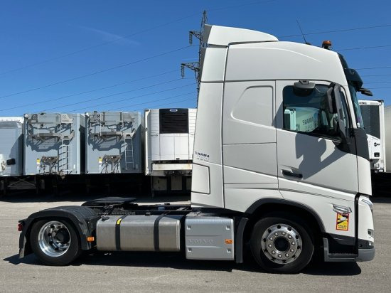 Volvo FH 500 XL, Alufelgen, Standklima, Voll-Luft - Камион влекач: слика 4 Volvo FH 500 XL, Alufelgen, Standklima, Voll-Luft - Камион влекач: слика 4