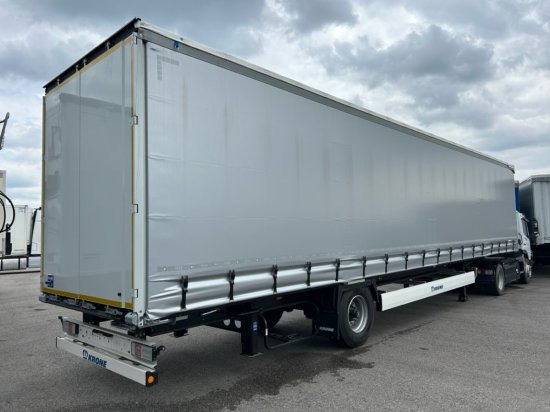 Krone 1-achs Auflieger, Heckabstützung XL Zertifikat, Edscha-Verdeck, - Полуприколка со церада: слика 4 Krone 1-achs Auflieger, Heckabstützung XL Zertifikat, Edscha-Verdeck, - Полуприколка со церада: слика 4