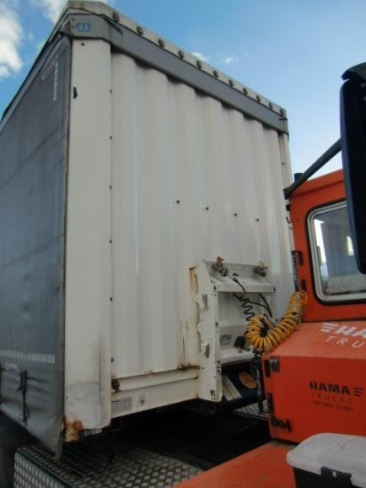 Krone SD Tautliner, Edscha-Verdeck, BPW-Achsen, Coil mehrere Einheiten verfügbar - Полуприколка со церада: слика 2 Krone SD Tautliner, Edscha-Verdeck, BPW-Achsen, Coil mehrere Einheiten verfügbar - Полуприколка со церада: слика 2