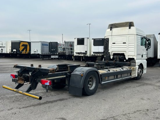 MAN TGX 18.460 XLX, 4x2, Euro 6, Standklima - Транспортер на контејнер/ Камион со променливо тело: слика 4 MAN TGX 18.460 XLX, 4x2, Euro 6, Standklima - Транспортер на контејнер/ Камион со променливо тело: слика 4