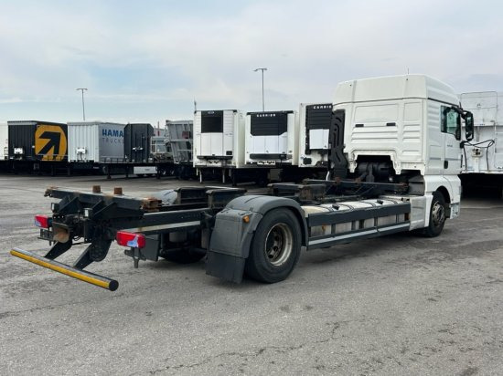 MAN TGX 18.460 XLX, 4x2, Euro 6, Standklima - Транспортер на контејнер/ Камион со променливо тело: слика 4 MAN TGX 18.460 XLX, 4x2, Euro 6, Standklima - Транспортер на контејнер/ Камион со променливо тело: слика 4