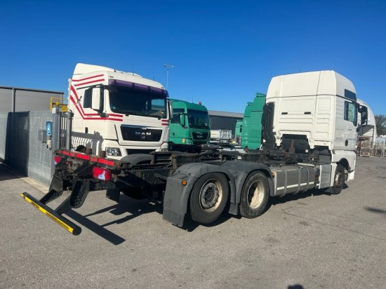 MAN TGX 26.440 BDF, XXL, Retarder, Automatik, E6, Liftachse, Motorschaden, Kurbelwellenschaden - Транспортер на контејнер/ Камион со променливо тело: слика 4 MAN TGX 26.440 BDF, XXL, Retarder, Automatik, E6, Liftachse, Motorschaden, Kurbelwellenschaden - Транспортер на контејнер/ Камион со променливо тело: слика 4