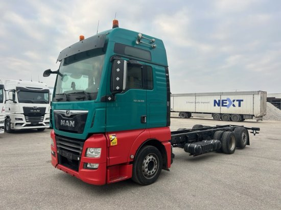 MAN TGX 26.500 XXL, 6x2, Jumbo, Liftachse, Intarder, Euro6, Full-Air - Камион со кабинска шасија: слика 1 MAN TGX 26.500 XXL, 6x2, Jumbo, Liftachse, Intarder, Euro6, Full-Air - Камион со кабинска шасија: слика 1