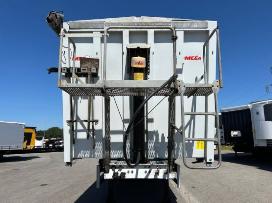 MEGA Light Alu-Kippmulde 55m³, Kombiklappe, SAF-Achsen, 1-A Liftachse, Rollplane - Кипер полуприколка: слика 2 MEGA Light Alu-Kippmulde 55m³, Kombiklappe, SAF-Achsen, 1-A Liftachse, Rollplane - Кипер полуприколка: слика 2