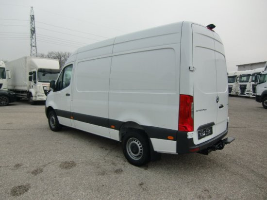 Mercedes-Benz Sprinter 319 CDI Standard, el.Schiebetür - Товарно комбе: слика 4 Mercedes-Benz Sprinter 319 CDI Standard, el.Schiebetür - Товарно комбе: слика 4