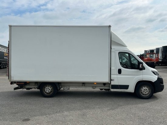 Peugeot Boxer, Koffer mit Hebebühne/LBW - Комбе фургон: слика 4 Peugeot Boxer, Koffer mit Hebebühne/LBW - Комбе фургон: слика 4